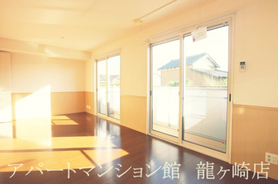 【居間・リビング】 | Axia(アクシア)A | ※写真は全て102号室を使用