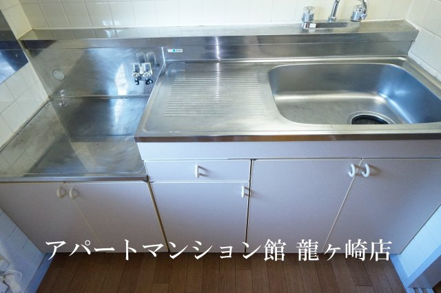 フローラルハイツのキッチン