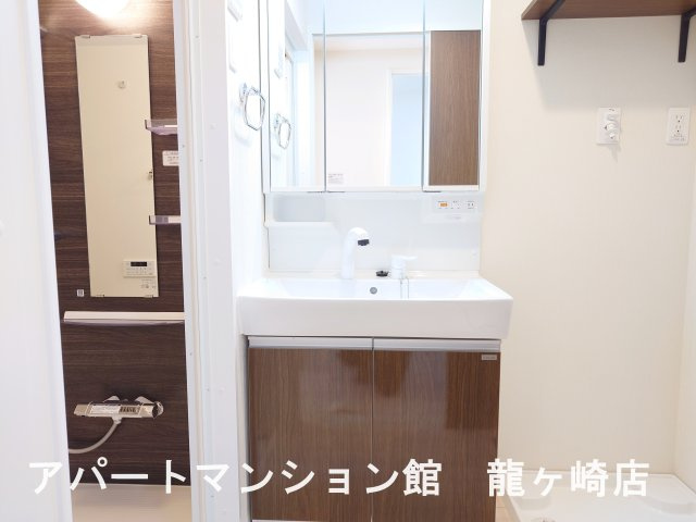 Oliveの独立洗面台