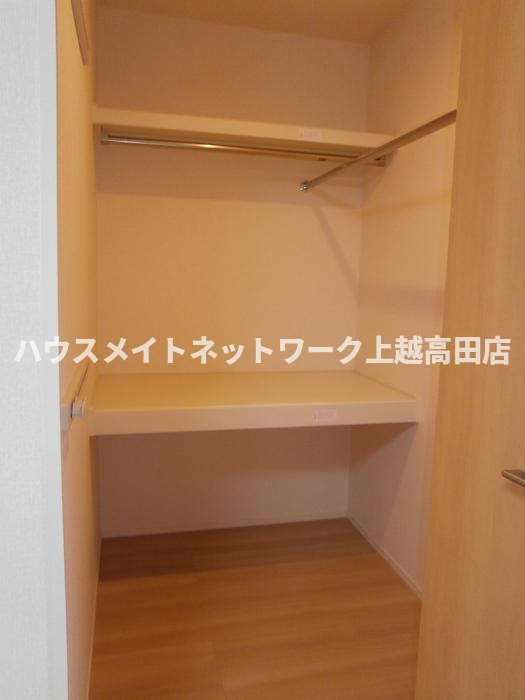メゾン プランタンの収納|ウォークインクローゼット