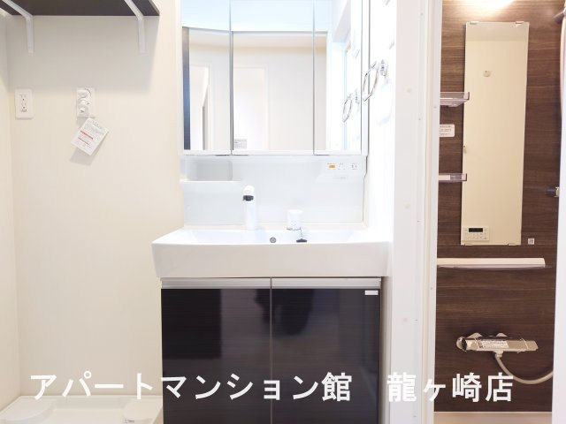 infield Dの独立洗面台