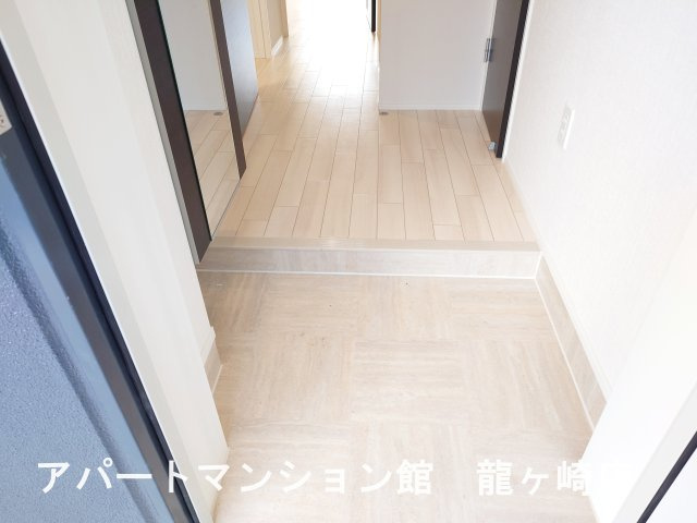 infield Dの玄関