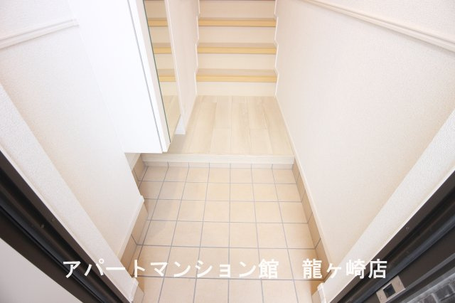 ポスト　フォルトナートＡの玄関