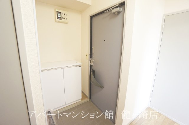 サンライフ古川の玄関