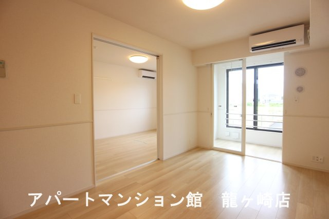 カプレットの外観