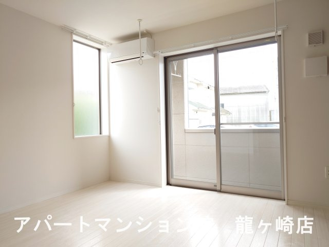 エンプレスⅡの居間・リビング