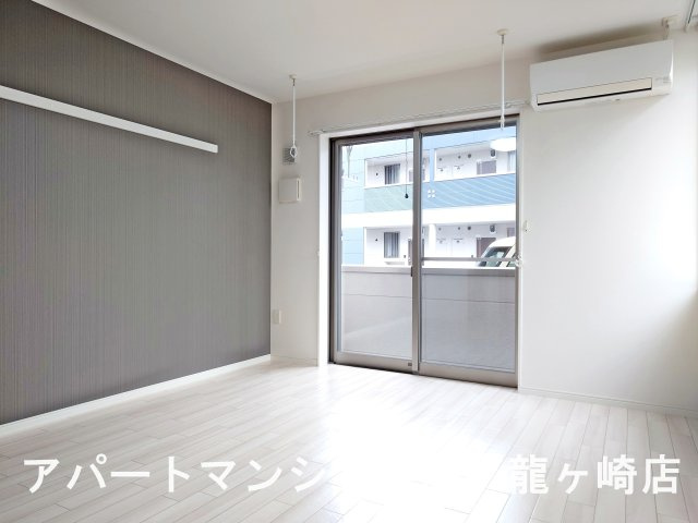 エンプレスⅡの居間・リビング