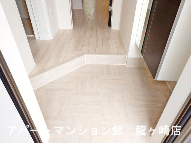 メゾン　ベルフルールの玄関