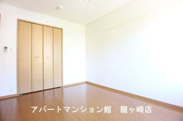 さくらヒルズ霞台　壱番館の洋室