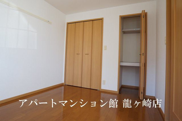 グリシーヌ・パレⅡＡ棟の寝室