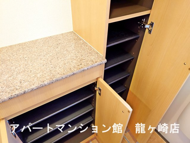 グリシーヌ・パレⅡＡ棟の収納