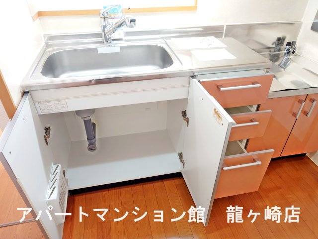 グリシーヌ・パレⅡＡ棟の収納