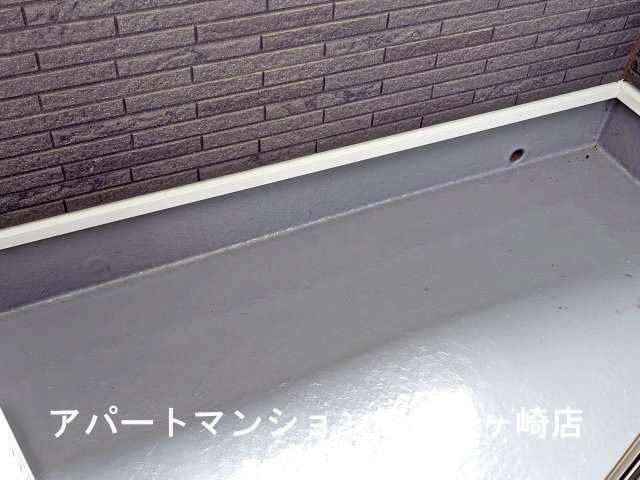アイランドヒルズアミファイナルのバルコニー
