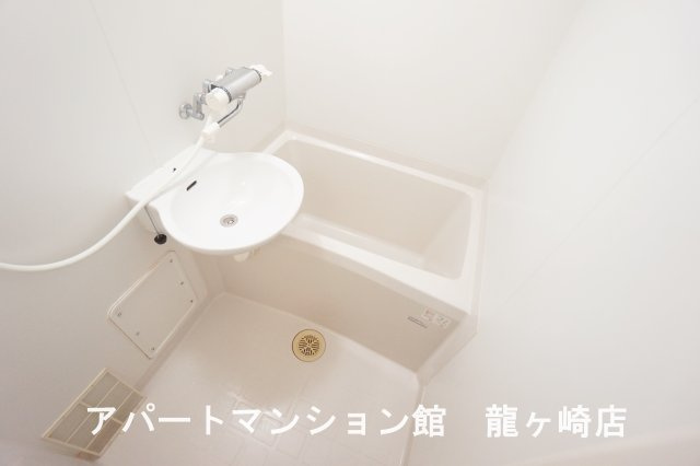 レオパレス霞南の浴室|画像5