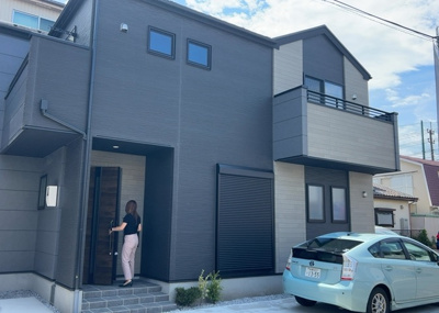 【外観】 | すすきの町新築戸建 | ついに完成致しました！現地をご見学に行く際は、道路の幅や周辺の交通量、施設などをご確認頂くことをおすすめします！物件の流れが早いため、内見をしたい方はお早めに当社営業までお問い合わせ頂きご予約下さい！