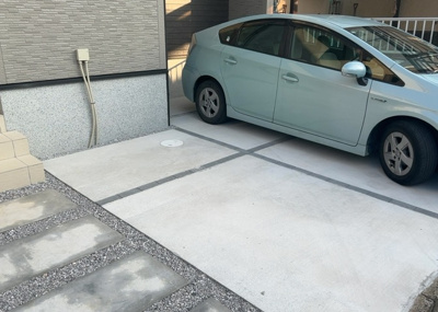 【駐車場】 | 光が丘新築戸建 | 駐車場と明記されていても、最小スペースでつくられた駐車場だと大型車は駐車できなかったり、出入りしにくくなったりする可能性があります。お車のサイズと購入したい物件の駐車場のサイズを現地で確認しましょう。
