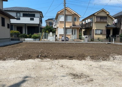 【外観】 | 木曽西新築戸建 | 現在は更地となっています。現地をご見学に行く際は、道路の幅や周辺の交通量、施設などをご確認頂くことをおすすめします！ある程度イメージをつけたいという場合は、同売主の施工事例や完成パースもお見せします。
