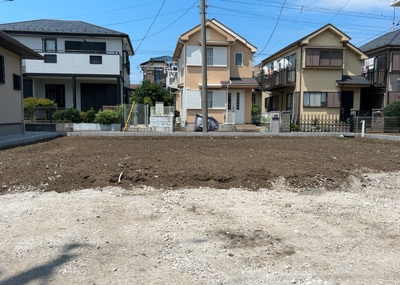 【庭】 | 木曽西新築戸建 | 家族でのBBQを行うのであれば3坪程度の広さがあればよいでしょう。ガーデニングや家庭菜園を楽しむ際は、手入れが行き届く範囲にすると安心です。また、庭のある方角や接道が気になる方は事前に確認しましょう。