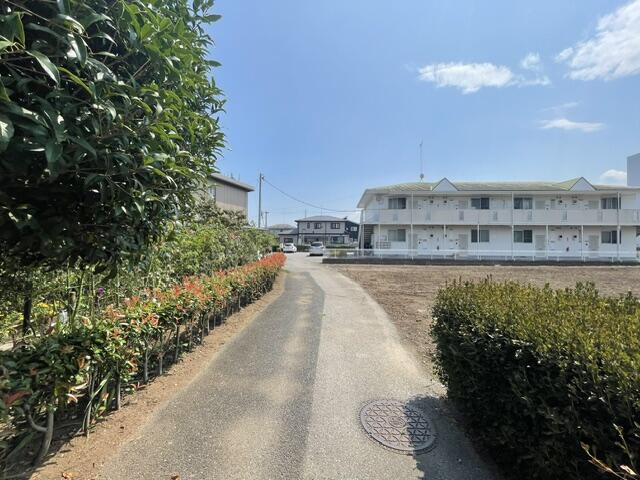 宇都宮市雀の宮1丁目　202.36㎡　売地の周辺|接面道路の南側を撮影