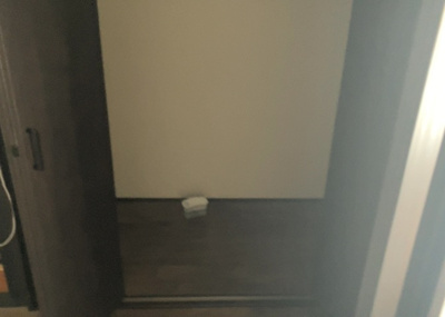 【収納】 | 原宿中古戸建 | 衣類や大型の荷物をまとめて収納できるスペースの活用により、居室空間を広くすっきりと維持できます。季節ものの家電や衣服を整理して保管できるため、生活感を隠した快適な住環境をつくることができます。