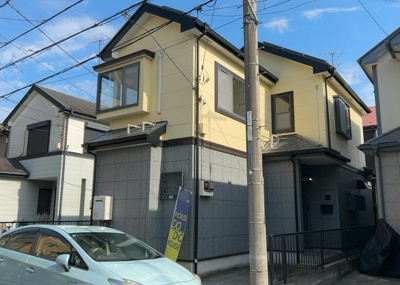 【構造・工法・仕様】 | 横山台中古戸建 | 木造住宅とは土台、壁、柱など建築物の強度を支える構造体の材に木が使用されている構造を指します。構造体は建物の自重を支えるだけではなく風圧や水圧、積裁荷重などあらゆる衝撃に耐えるための基礎です。