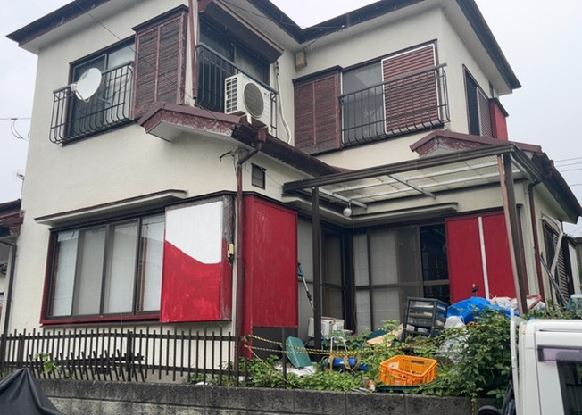 【外観】 | 青野原中古戸建 | 土地の面積＝住宅面積ではありません。建ぺい率の問題などで、土地のある場所によって住宅を建てられる面積は限られています。高さもしかり、「土地」という言葉の中には、建築条件も含まれると考えておきましょう。