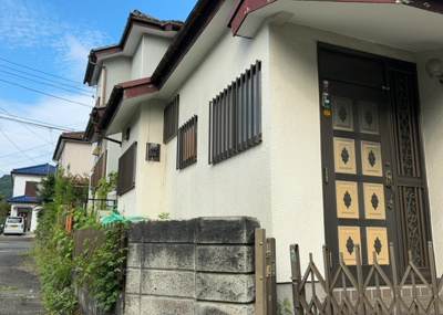 【外観】 | 青野原中古戸建 | 隣家の土地はどうなっているのか、生活利便施設が近くにあるのか、学校まで近いかなど、お客様のライフスタイルにあわせたイメージが重要です。また、近くにあると困る施設が近くにないかも確認するといいでしょう。