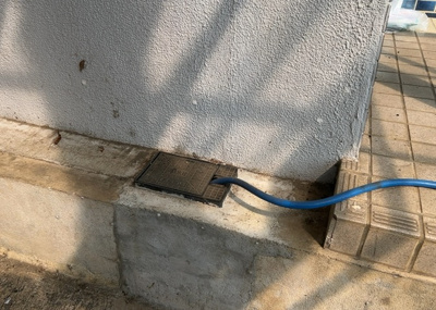 【設備】 | 寸沢嵐中古戸建 | 敷地内に散水栓や立水栓があると便利です。水道水を直接利用できるため、水を運ぶ手間を省くことが出来ます。大量の水を必要とする洗車作業や清掃などに役立ちます。その他設備とあわせて、現地でご確認ください。