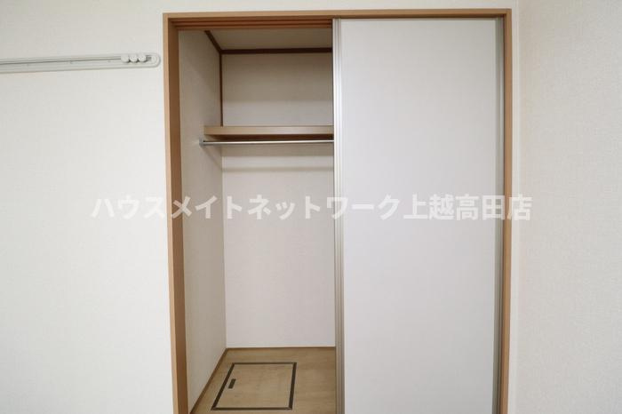 フレーズ･ヴェルジェの収納|クローゼット洋室6帖