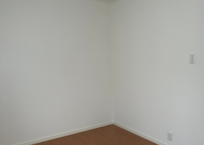 【子供部屋】 | 下九沢中古戸建 | 子供が何人でも年齢によっては、受験時にしっかり壁のある個室があった方が良い場合もあります。難しい問題ですが、兄弟の人数や、性別や年齢差によって状況が異なりますので、数年後のこともしっかり考えましょう。