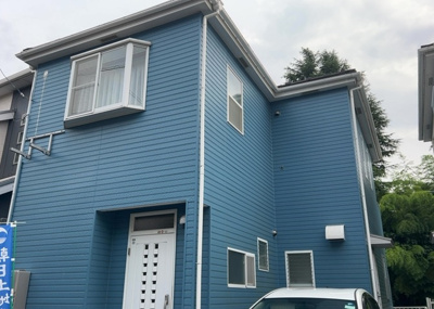 【構造・工法・仕様】 | 下九沢中古戸建 | 木造住宅とは土台、壁、柱など建築物の強度を支える構造体の材に木が使用されている構造を指します。構造体は建物の自重を支えるだけではなく風圧や水圧、積裁荷重などあらゆる衝撃に耐えるための基礎です。