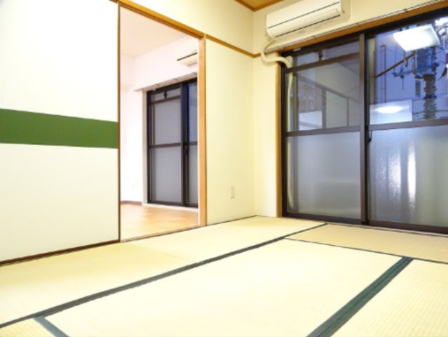 モンターニュ国領の寝室
