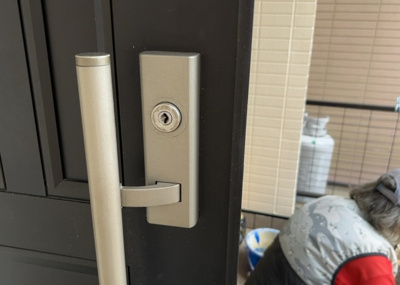 【防犯設備】 | 東淵野辺中古戸建 | 当然のことではありますが、オートロックやセンサーライト、ホームセキュリティーなどの防犯設備があれば、小さいお子様がいるご家庭も安心ですよね！まず物件購入の際は、防犯設備もチェックするようにしましょう。