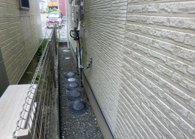 【発電・温水設備】 | ひばりが丘中古戸建 | 省エネ給湯器とは従来型の給湯器より熱効率が高く、少ない燃料でたくさんのお湯を沸かすことが出来る高効率な給湯器のことを指します。また、省エネ給湯器には種類があり、利便性や効果なども様々です。