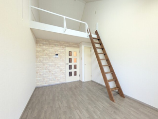 【洋室】　掃除がしやすいお部屋★