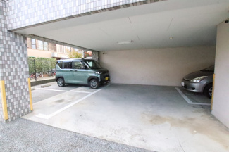 ★敷地内駐車場★※空要確認