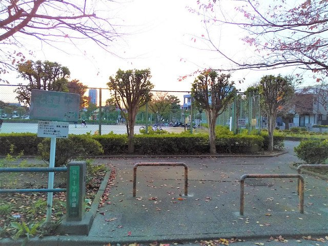 弥平１丁目公園まで240ｍ
