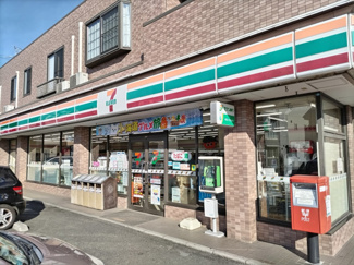 セブン－イレブン 鳩ケ谷里店まで120ｍ