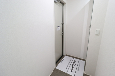 【玄関】 | PREMILIFE下郡東 | 303　玄関