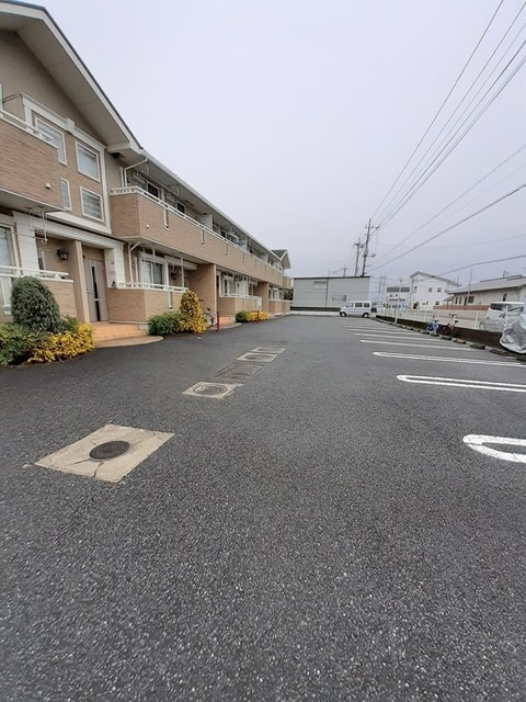 フィオーレの駐車場