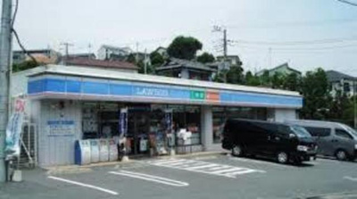 ローソン栗木一丁目店 徒歩11分。コンビニ 880m