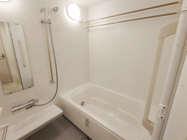 【浴室】 | ロイヤルパークス品川 | ※写真は同タイプ住戸です。
