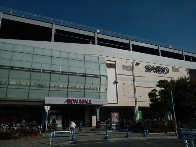 レオパレスエメラルドグリーンの周辺