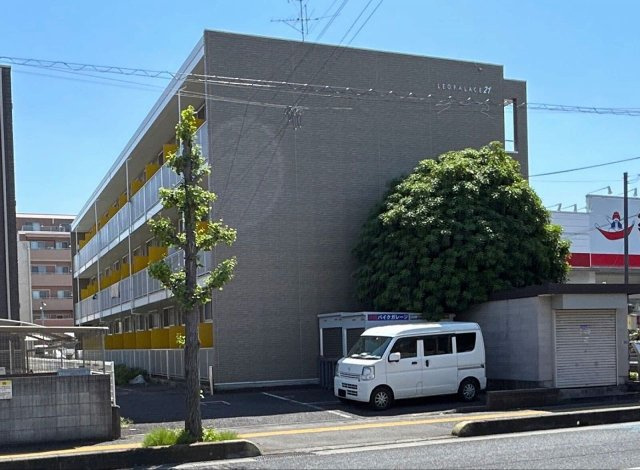 レオパレスサンファームの外観
