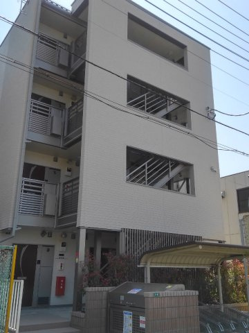 クレイノ西与野の外観