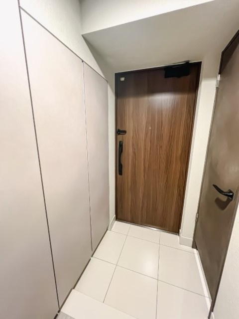 ロイヤルパークス有明の玄関|※写真は同タイプ住戸です。