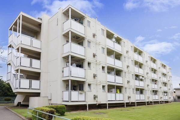 ビレッジハウス江戸川台2号棟の外観