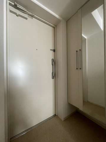 シティスター練馬の玄関