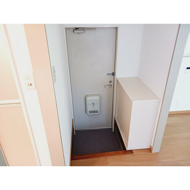 ファミーユＢの玄関