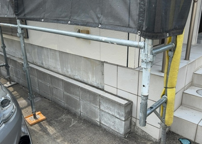 【冷暖房・空調設備】 | 林中古戸建 | 床下換気口は、床下に湿気がこもることを防ぎ、効果的に換気を行うために設置されています。床下換気口が設置されていない建物は、基礎パッキング工法などにより換気を行なっています。詳細は現地でご確認ください。